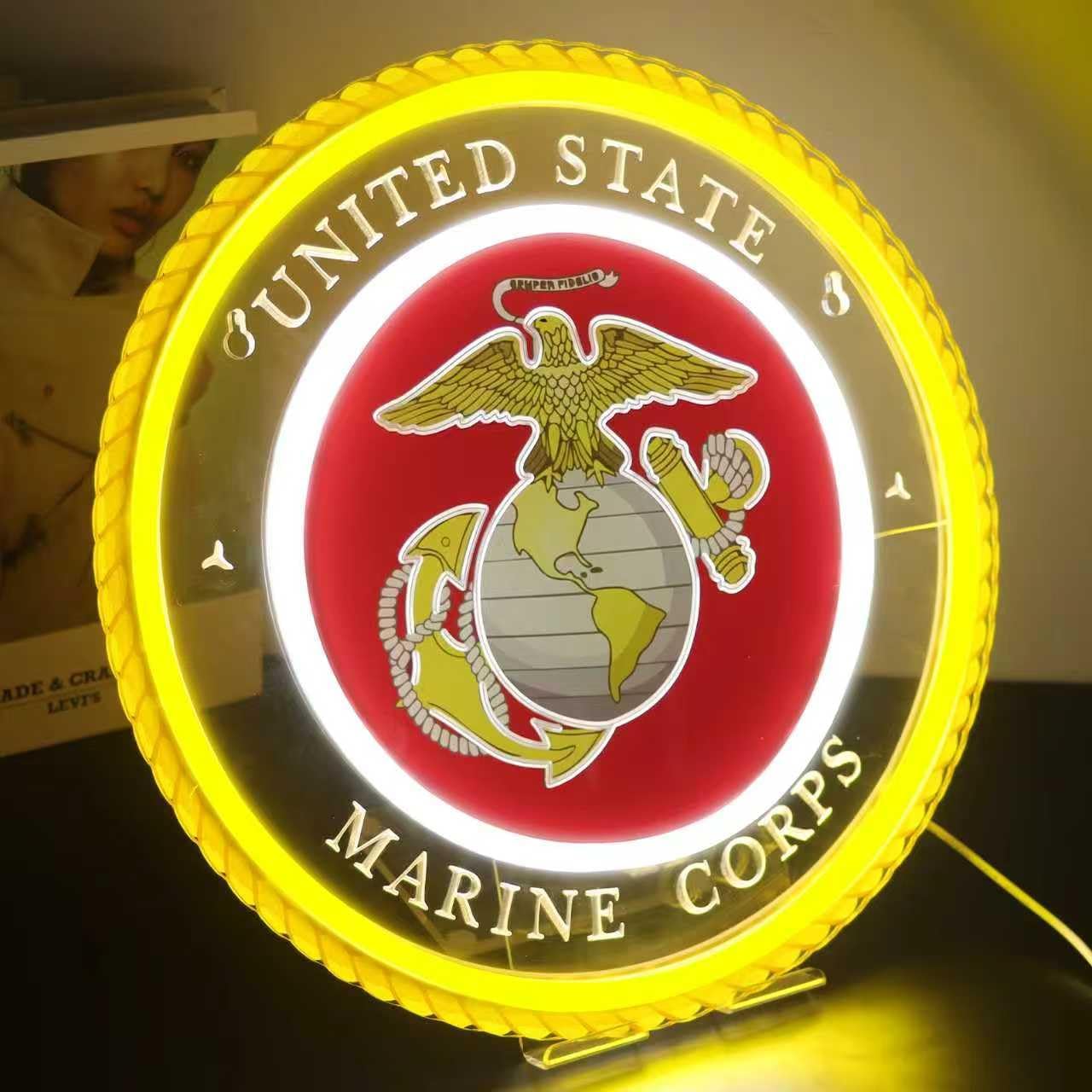 Military-themed Neon Light Vet - Neon Sign Party recension och pris