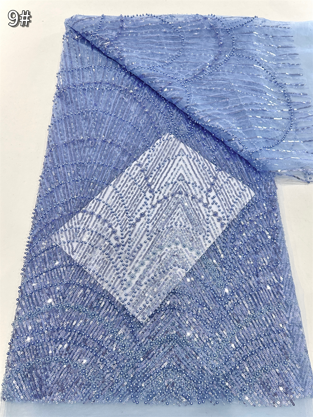 African French Sequined Lace F - Glitter Tablecloth recension och pris