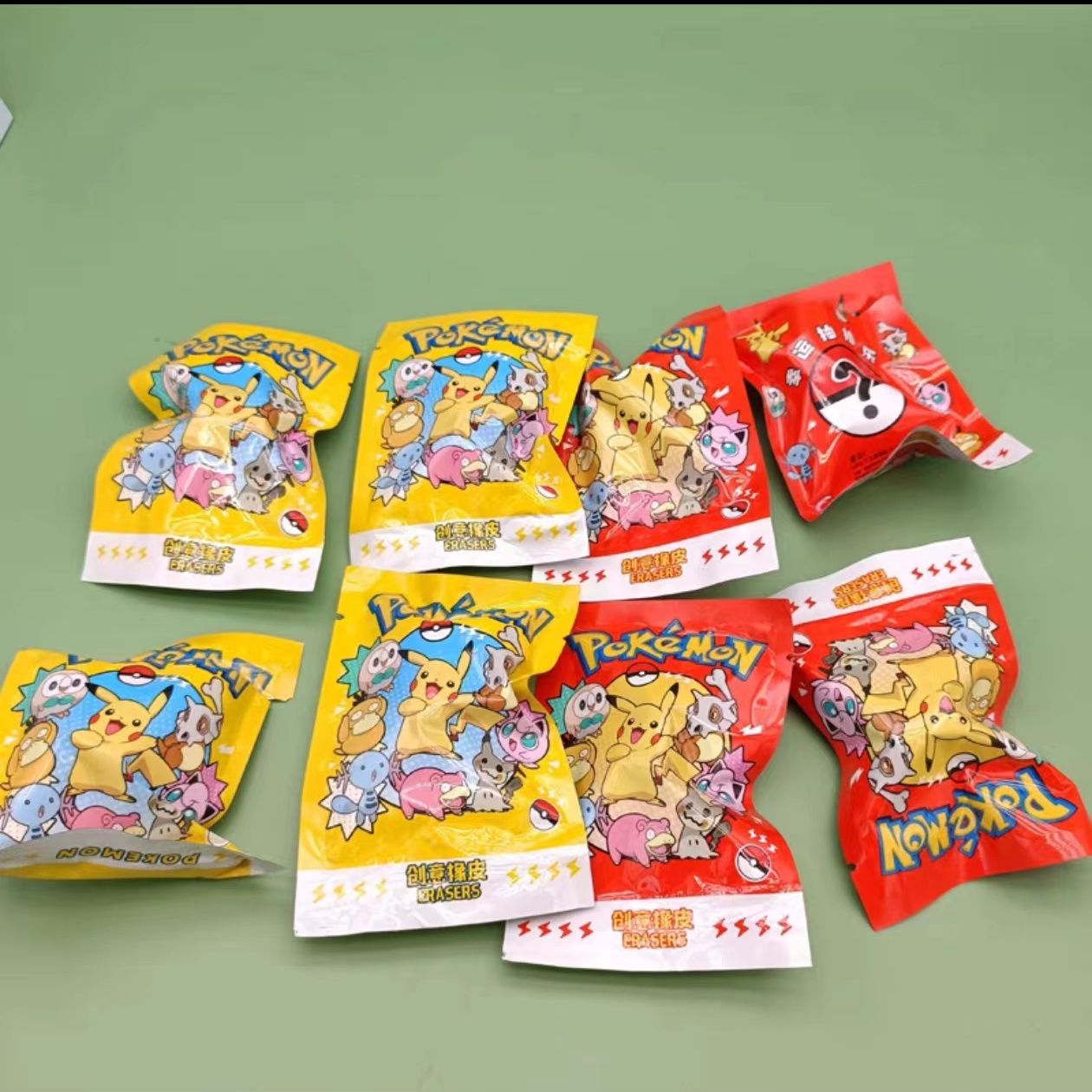 Pokemon Blind Bag Eraser Surpr - Party Favor Bag recension och pris