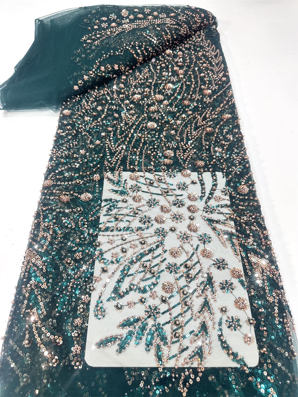 African Luxury French Beaded L - Glitter Tablecloth recension och pris